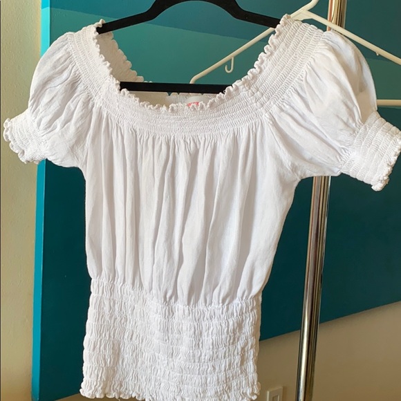 Addiction Tops - Addiction White cotton off the shoulder crop top